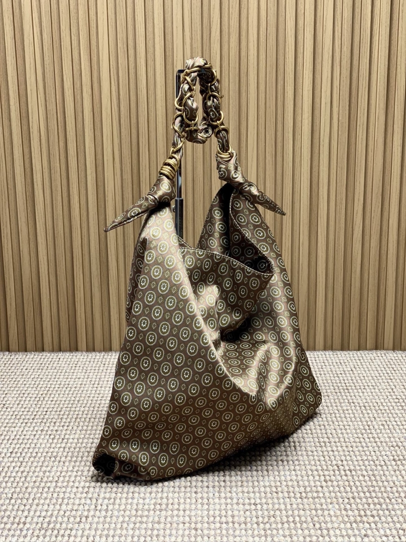 Y51 shopping bags